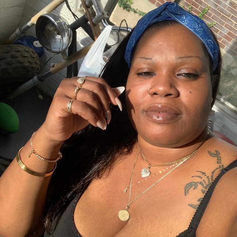Meet your Posher, Sheresha